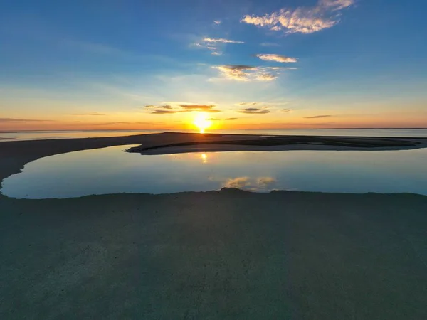 Ilhas Incomuns Lago Brilhante Vista Superior Câmera Drone — Fotografia de Stock