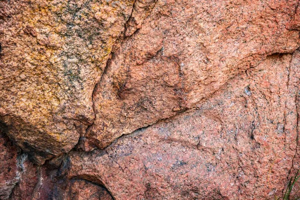 Neobvyklý Světlý Kámen Jasném Slunci Teplého Počasí Krásné Přírodě — Stock fotografie