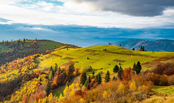 Unusually Beautiful Nature Carpathian Mountains Beautiful Hills Fantastic Sky Colorful — Stock Photo, Image