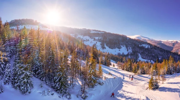 Picturesque winter panorama of mountain hills — Stock Photo, Image