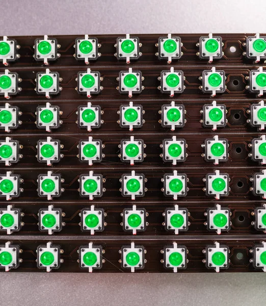 Pannello di indicatori luminosi a LED è in produzione — Foto Stock