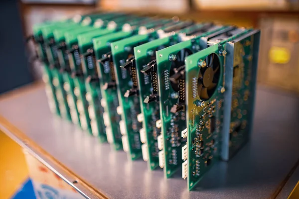 Close Green Embedded Microcircuits Stacked Box Prepare Further Factory Production — Stock Photo, Image