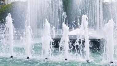 Şehir çeşmesi, çok jet yavaş çekim