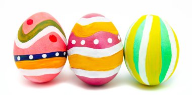 Mükemmel renkli el yapımı Paskalya yumurtaları