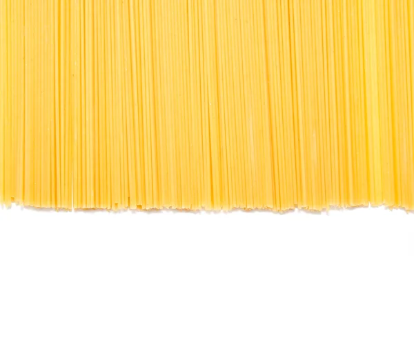 Ungekochte italienische Spaghetti isoliert — Stockfoto