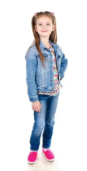 Adorável sorrindo menina em jeans — Fotografia de Stock