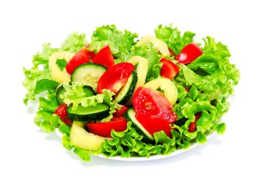 beyaz izole taze sebze salatası