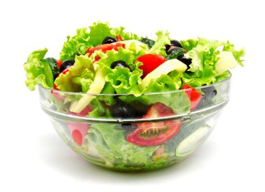 beyaz izole taze sebze salatası 