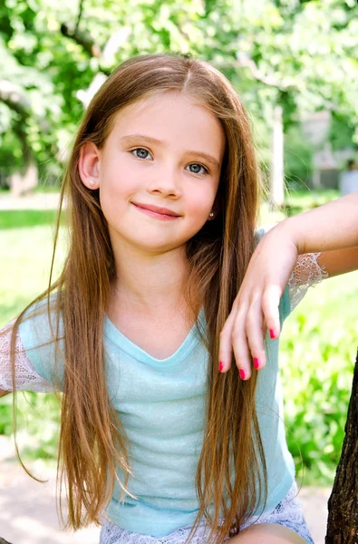 Adorable smiling little girl in summer day — Stock Photo, Image