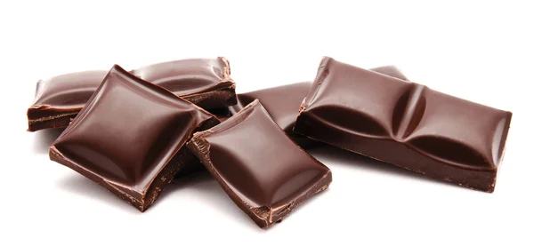 Mörka chokladkakor stack isolerad på en vit — Stockfoto