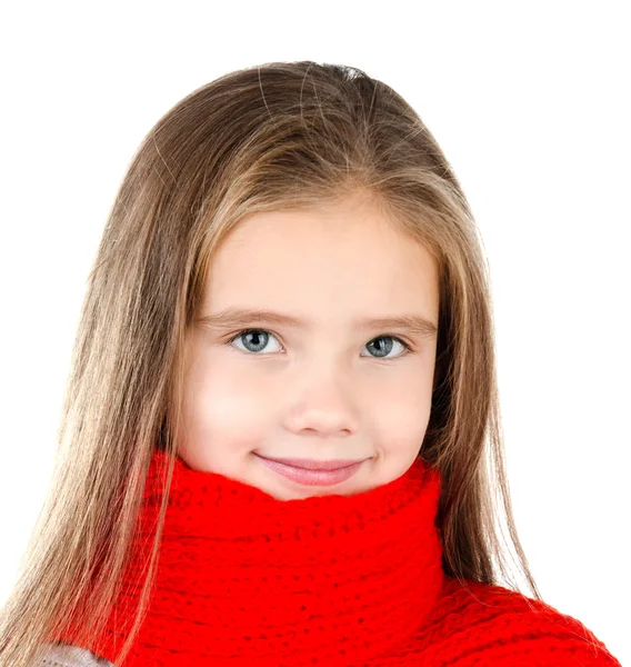Adorabile sorridente bambina in sciarpa rossa — Foto Stock