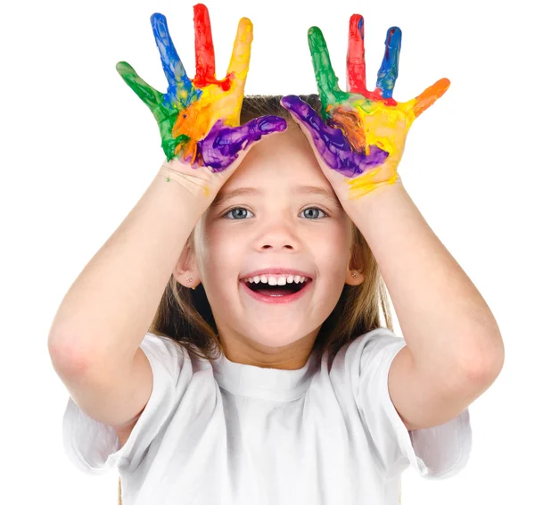 Gelukkig schattig klein meisje met kleurrijk geschilderde handen — Stockfoto