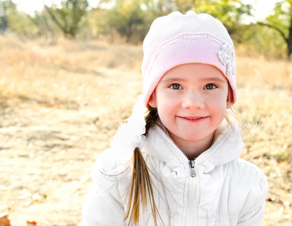 Autumn portrait of adorable little girl — Stock Photo, Image