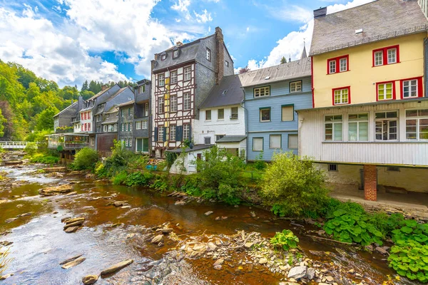 Melhor Aldeia Turística Monschau Localizado Nas Colinas Eifel Norte Vale — Fotografia de Stock