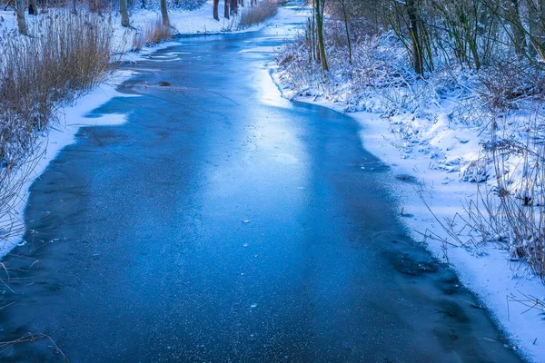 Snowy Landscape Hills Meadows Blue Sky Winter Season Buytenpark Zoetermeer — Stock Photo, Image