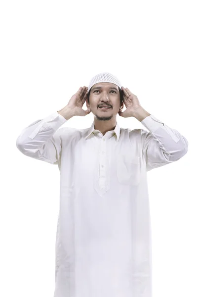 Jovem homem muçulmano fazendo adzan — Fotografia de Stock