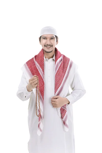 Ung muslimsk man ler — Stockfoto