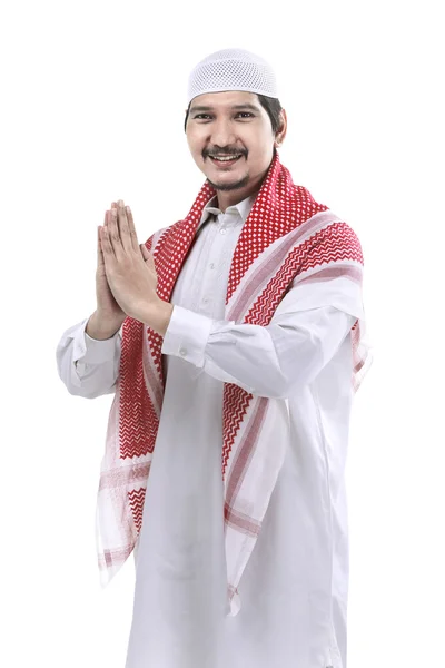 Hombre musulmán sonriente rezando — Foto de Stock