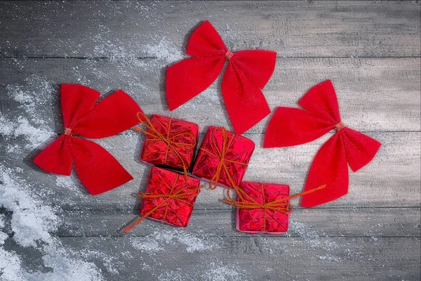 Kleurrijke Kerstversiering Houten Achtergrond Vrolijk Kerstfeest — Stockfoto