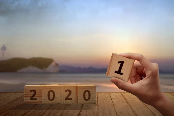 Mano Cambia Cubo Madera 2020 2021 Feliz Año Nuevo 2021 — Foto de Stock