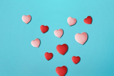 Renkli bir geçmişi olan bir kalp. Sevgililer Günü