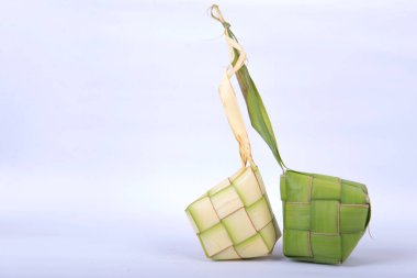 Ketupat (Rice Dumpling) Endonezya 'nın geleneksel bir yemeğidir.