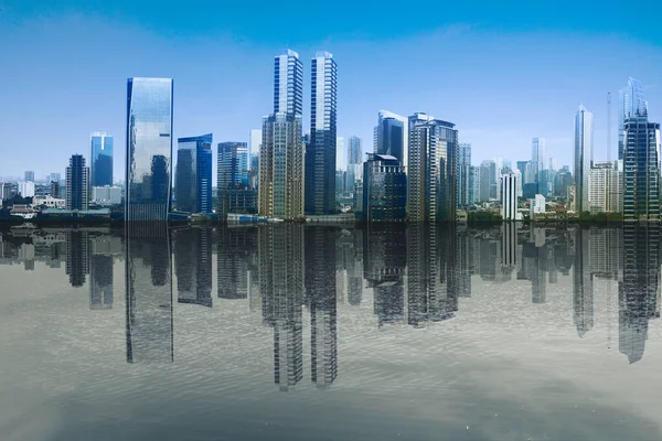 Stagno Con Edificio Moderno Grattacieli Vista Con Uno Sfondo Cielo — Foto Stock