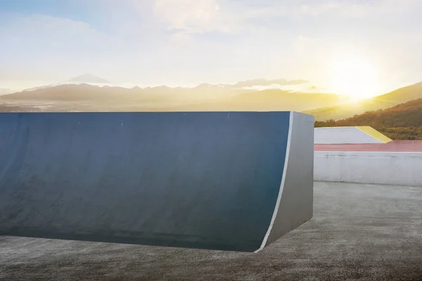 Скейт Або Bmx Майданчик Фоном Неба Заходу Сонця — стокове фото