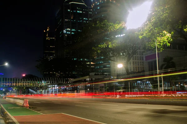 Éjszaka Forgalom Van Városban Jakarta Indonézia 2021 Június — Stock Fotó