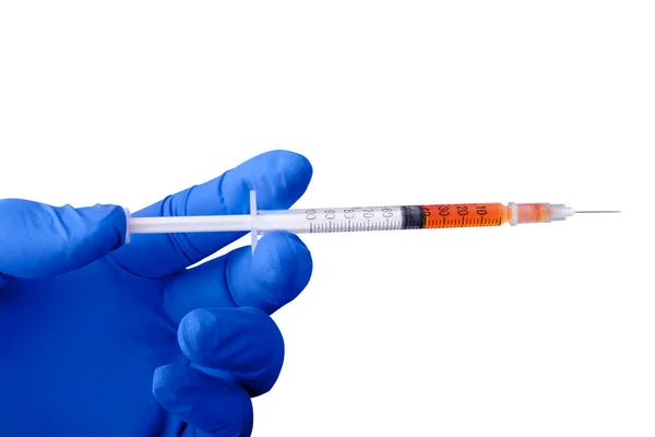 Egészségügyi Dolgozó Kéz Kesztyűvel Tartó Fecskendő Covid Vakcinák Izolált Fehér — Stock Fotó