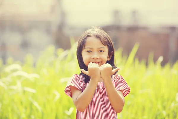 Happy Girl Playing Outdoor — Stock Photo, Image