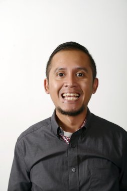 Açık ağız ile komik Asya'ya ait adam