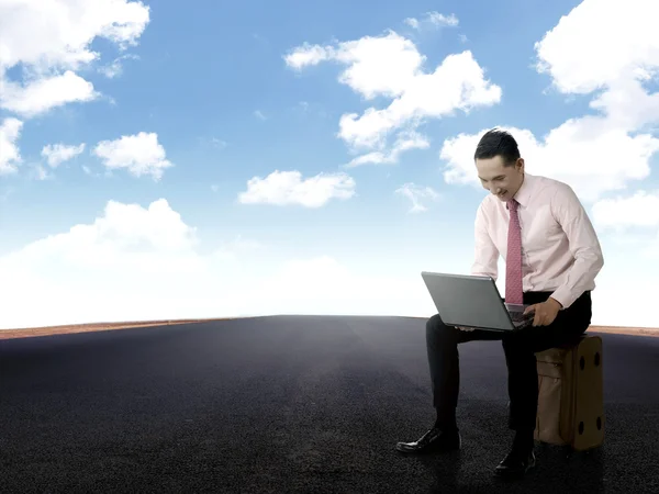 Business Man Working With Laptop On Empty Road. — Stock Photo, Image