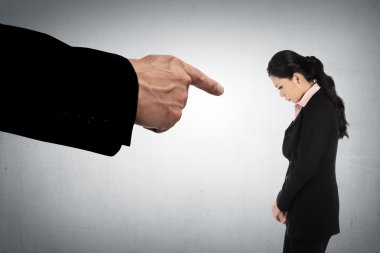 Suçlanan iş kadın kavramı