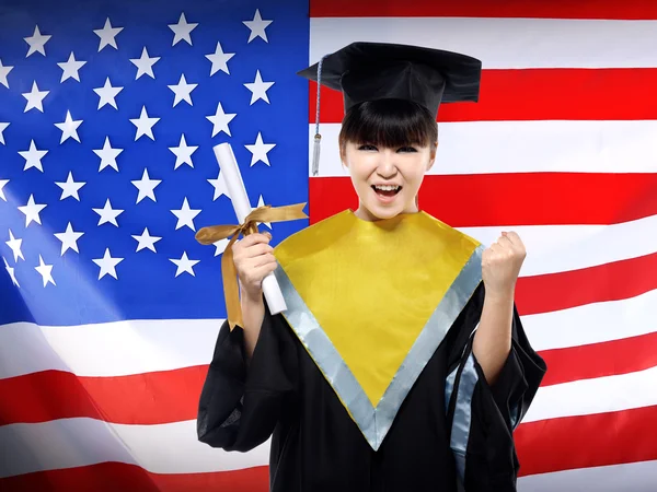 Estudante feliz com bandeira dos EUA — Fotografia de Stock