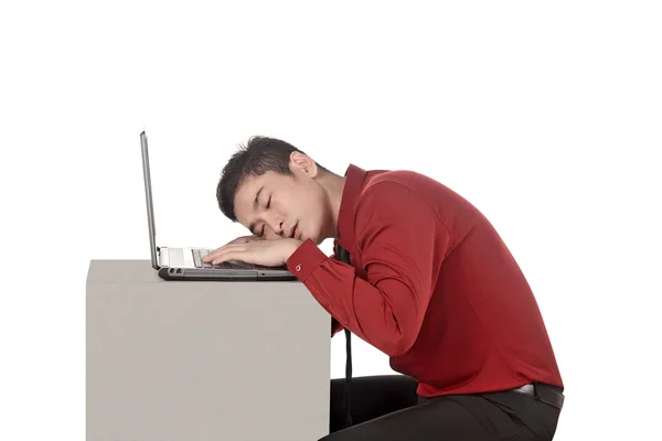 Azjatycki biznes człowiek śpi na laptopie — Zdjęcie stockowe