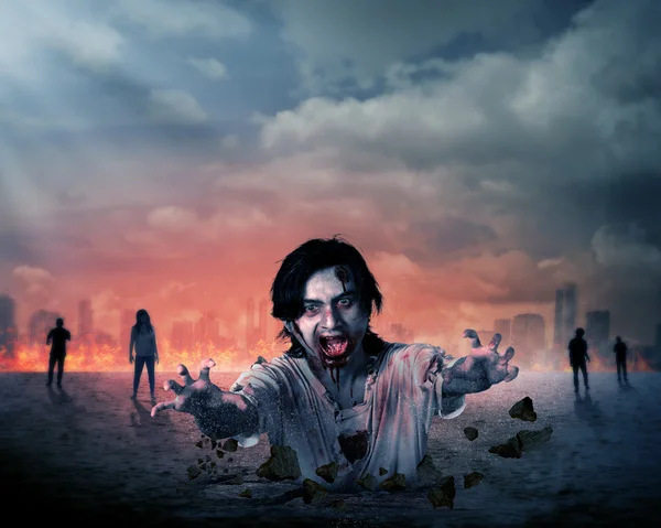 Creepy male zombie out from the ground — Stock Photo, Image