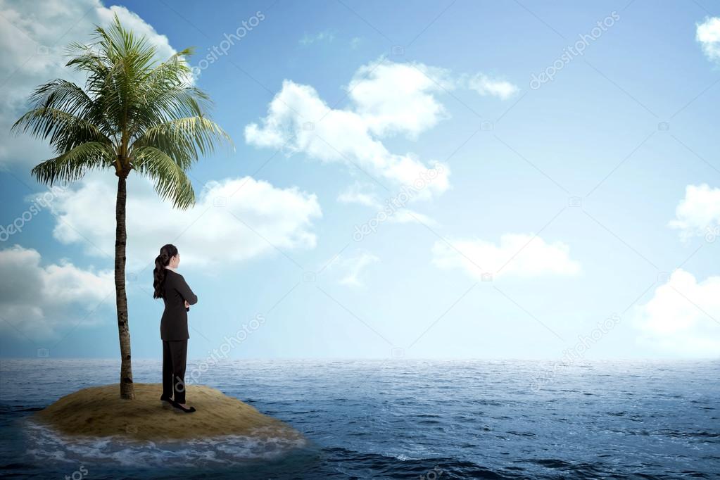 Asian business woman looking the horizon