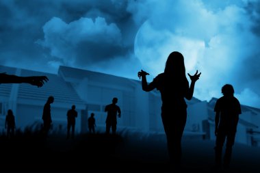 Siluet grup zombi dolunay altında yürüyüş