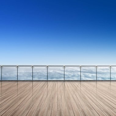 Bulutlu mavi gökyüzünün panoramik manzarasının balkon görüntüsü. Yaz ya da tatil konsepti. Uzayı kopyala Horizon manzara ve görünüm arkaplanı