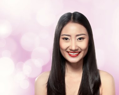 Güzel Asyalı kadın