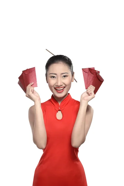 Číňanka v cheongsam červených šatech — Stock fotografie