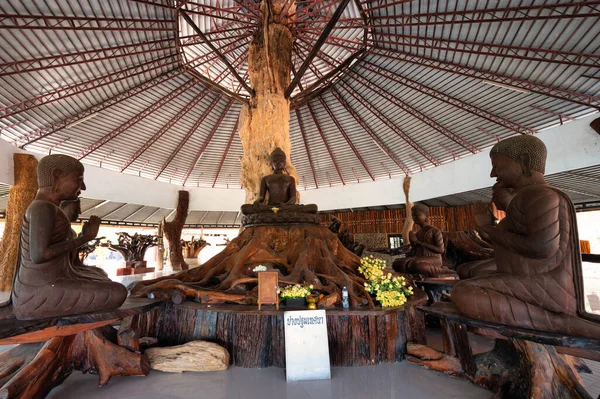 Chachoengsao Tailândia Abril 2021 Wat Khao Lom Lugar Pacífico Estátua — Fotografia de Stock