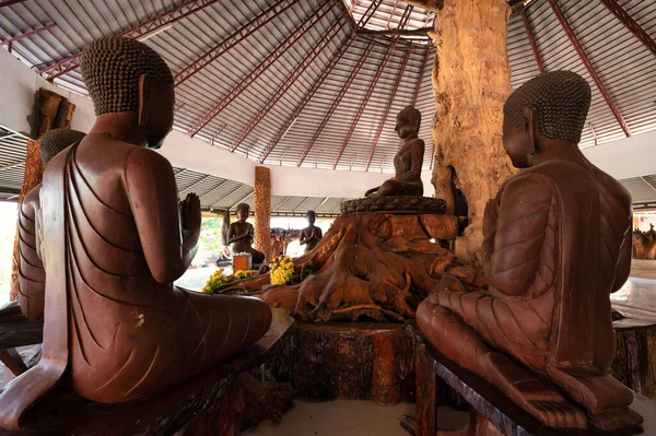 Chachoengsao Tailândia Abril 2021 Wat Khao Lom Lugar Pacífico Estátua — Fotografia de Stock