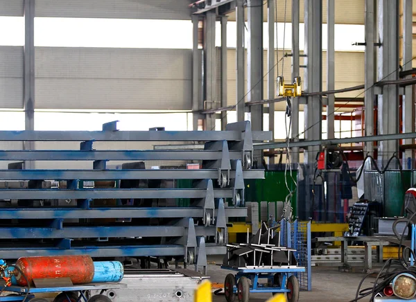 Olhar para a perspectiva de planta industrial — Fotografia de Stock