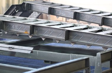 metal yapılar çeşitli unsurları