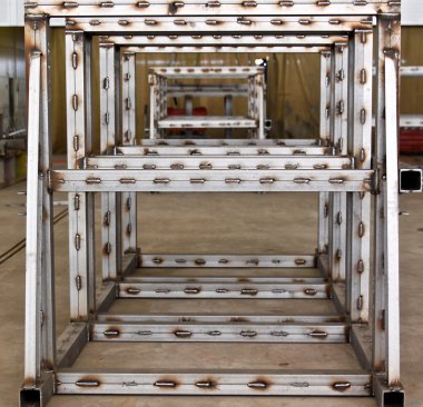 metal yapılar çeşitli unsurları