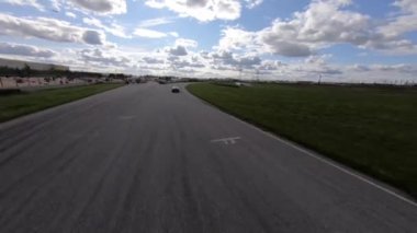 Otomobil yarışlarına arabalar katılıyor