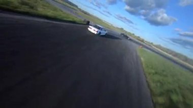 Otomobil yarışlarına arabalar katılıyor