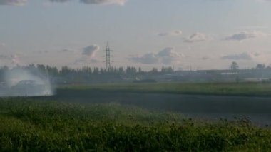 Otomobil yarışlarına arabalar katılıyor